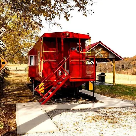 Bourbon Trail: Caboose On The Farm Villa Lawrenceburg Exterior photo